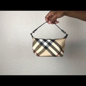 burberry small bag price